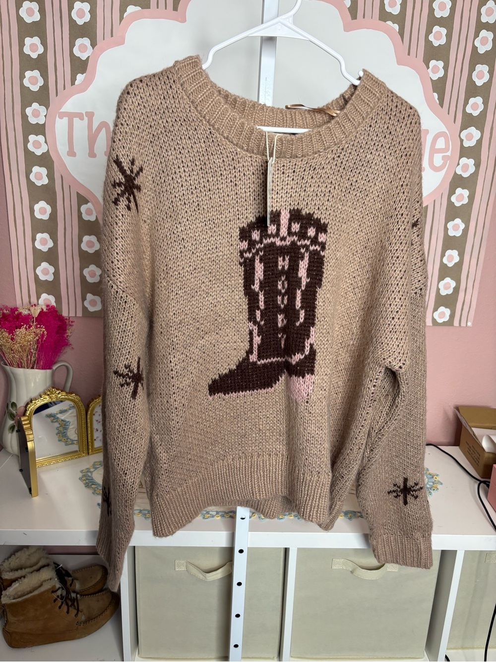 NWT New In Cozy Cowboy Boot Motif Sweater - Beige/Pink size L